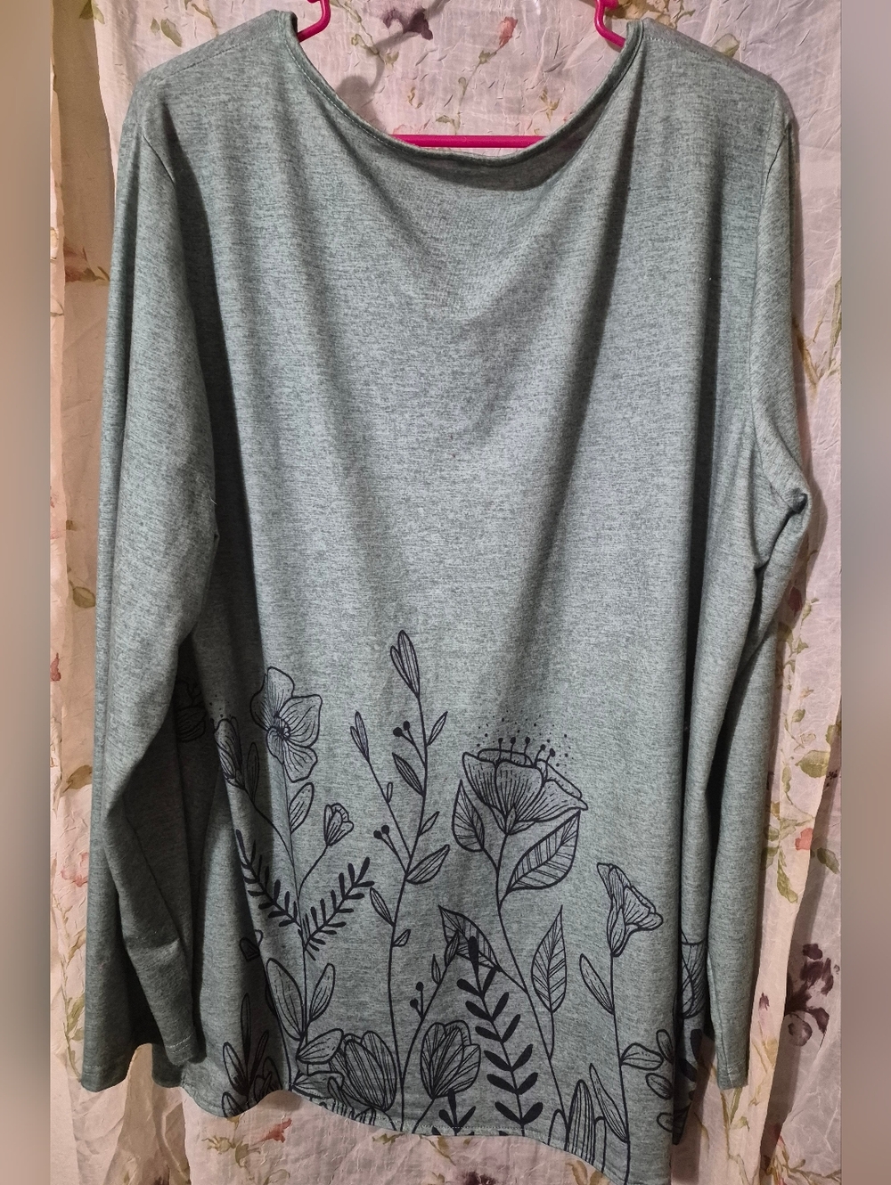 Gray Long Sleeve Floral Hem Tee